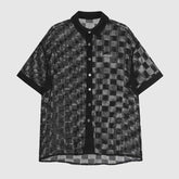 Camisa moderna con estampado hueco